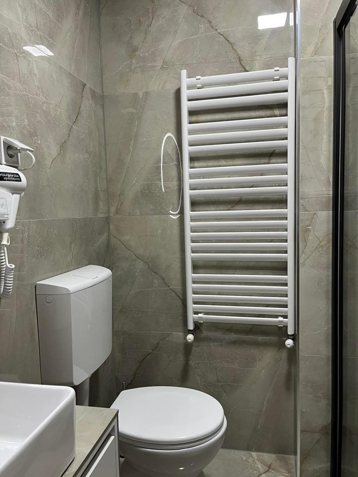 Skopje Centar Margarita Luxury Aprtment Appartement Buitenkant foto