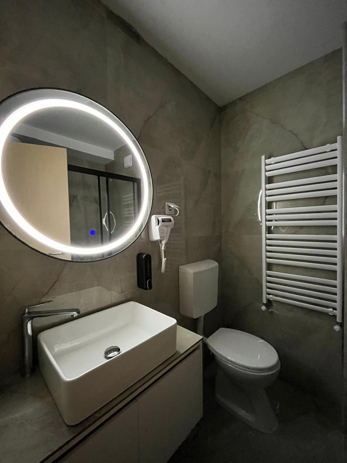 Skopje Centar Margarita Luxury Aprtment Appartement Buitenkant foto