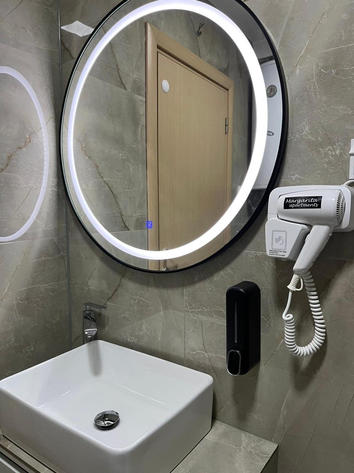 Skopje Centar Margarita Luxury Aprtment Appartement Buitenkant foto