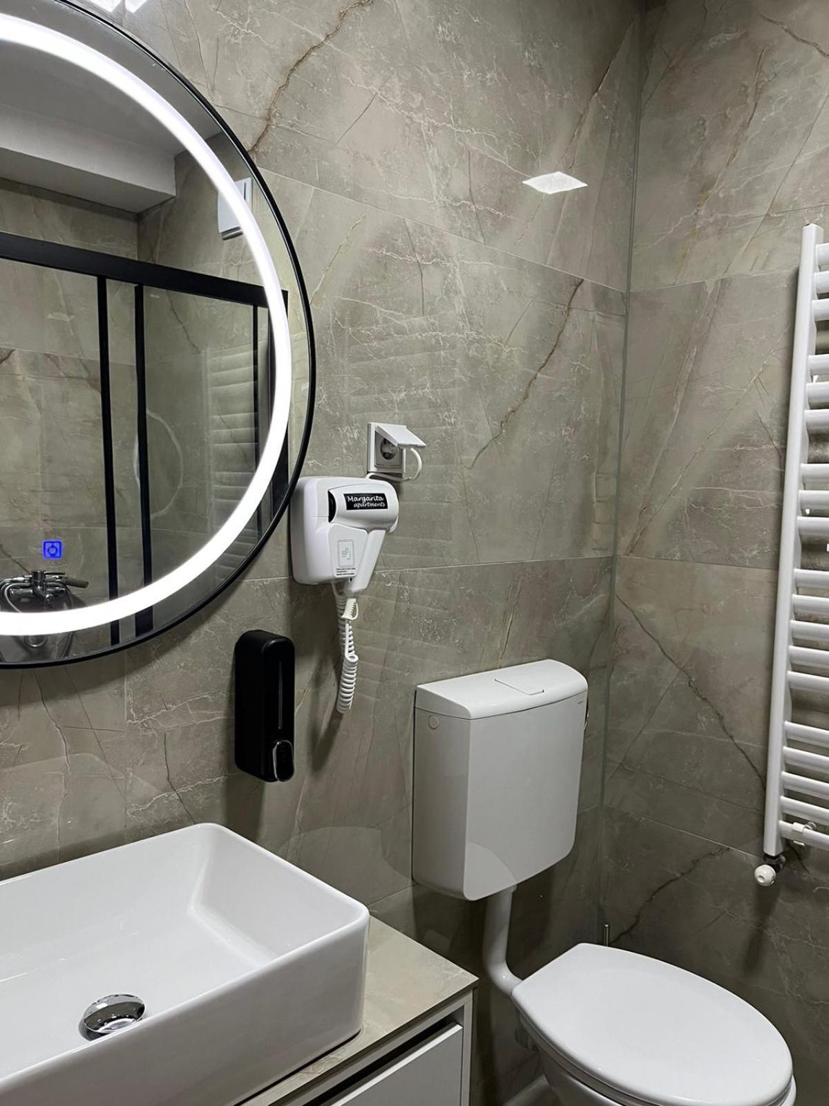 Skopje Centar Margarita Luxury Aprtment Appartement Buitenkant foto