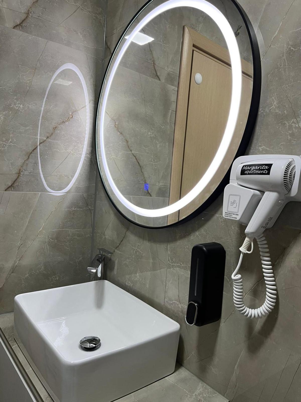 Skopje Centar Margarita Luxury Aprtment Appartement Buitenkant foto